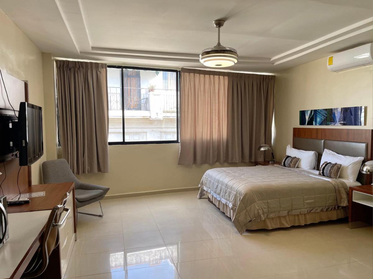 Hotel Libertad At Historic Main Street Santo Domingo Exteriör bild