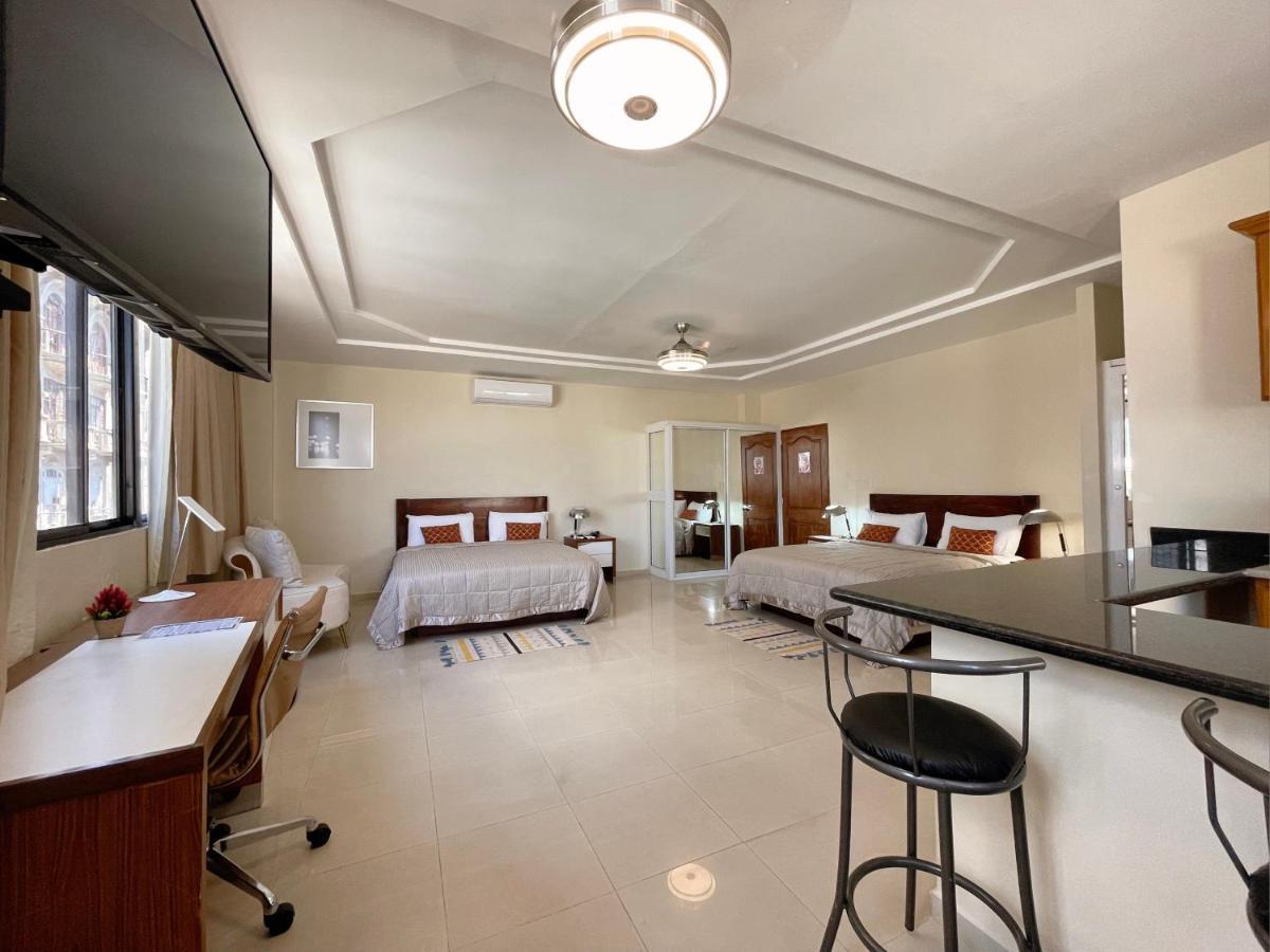 Hotel Libertad At Historic Main Street Santo Domingo Exteriör bild