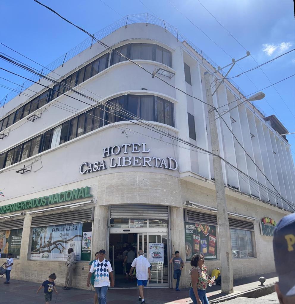 Hotel Libertad At Historic Main Street Santo Domingo Exteriör bild