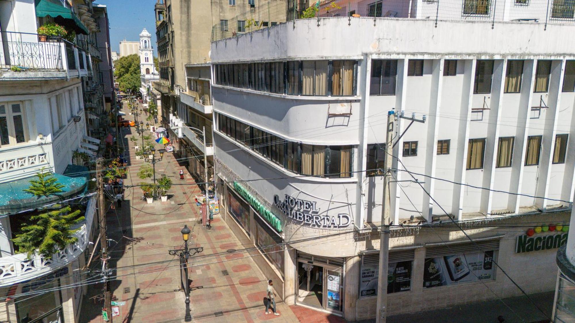 Hotel Libertad At Historic Main Street Santo Domingo Exteriör bild