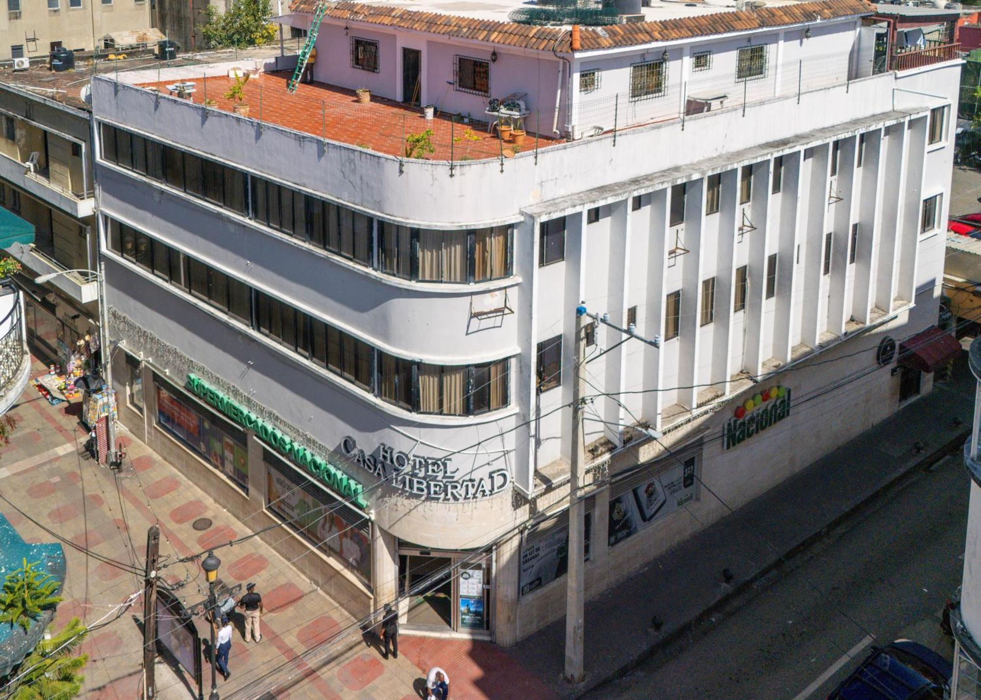 Hotel Libertad At Historic Main Street Santo Domingo Exteriör bild